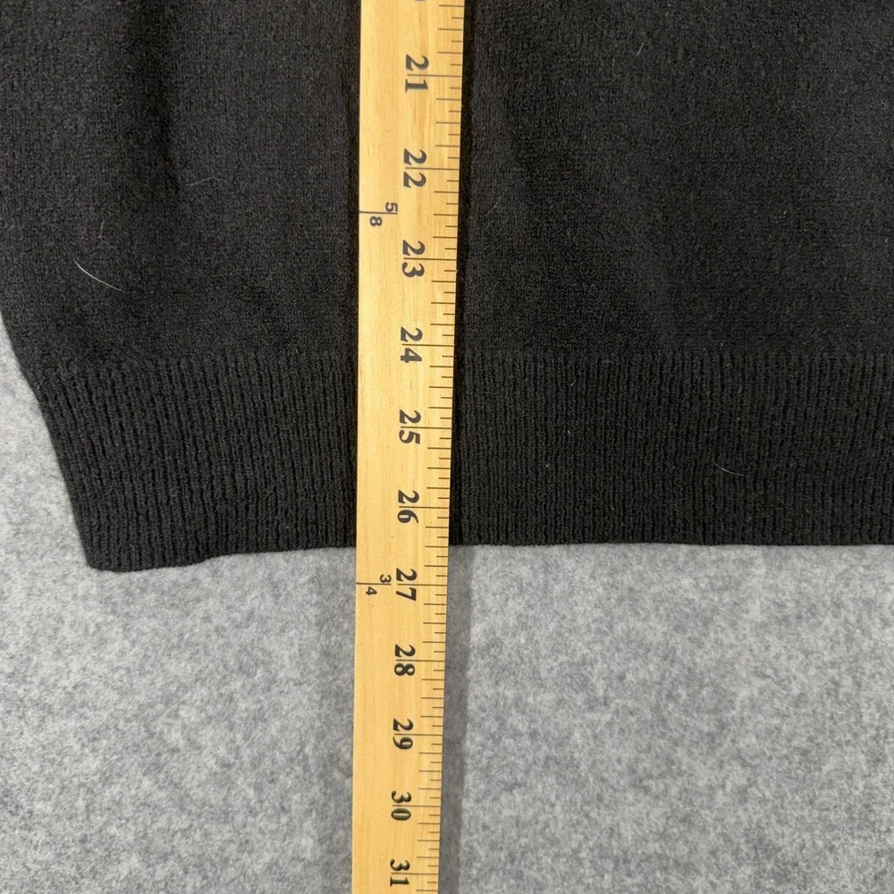 Bloomingdale's Black Cashmere V-Neck Sweater Mens Large